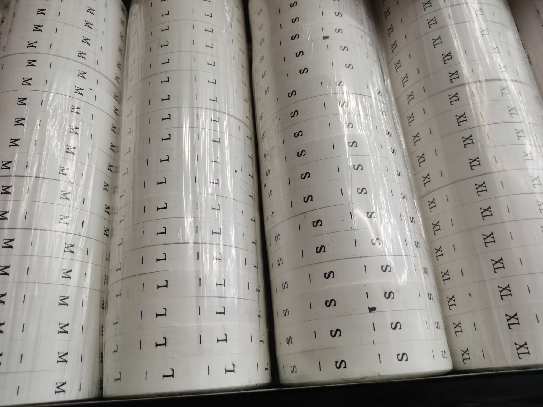 1.5 cm wide small printed size label details Picture