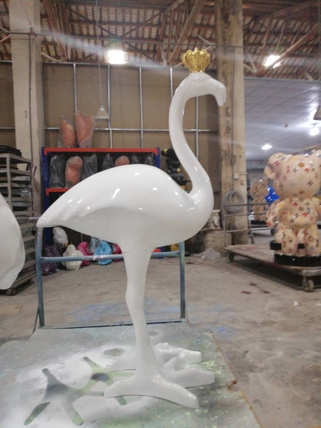 Flamingos are 147*90*45 in height and 127*77*45 in height Application Scenario