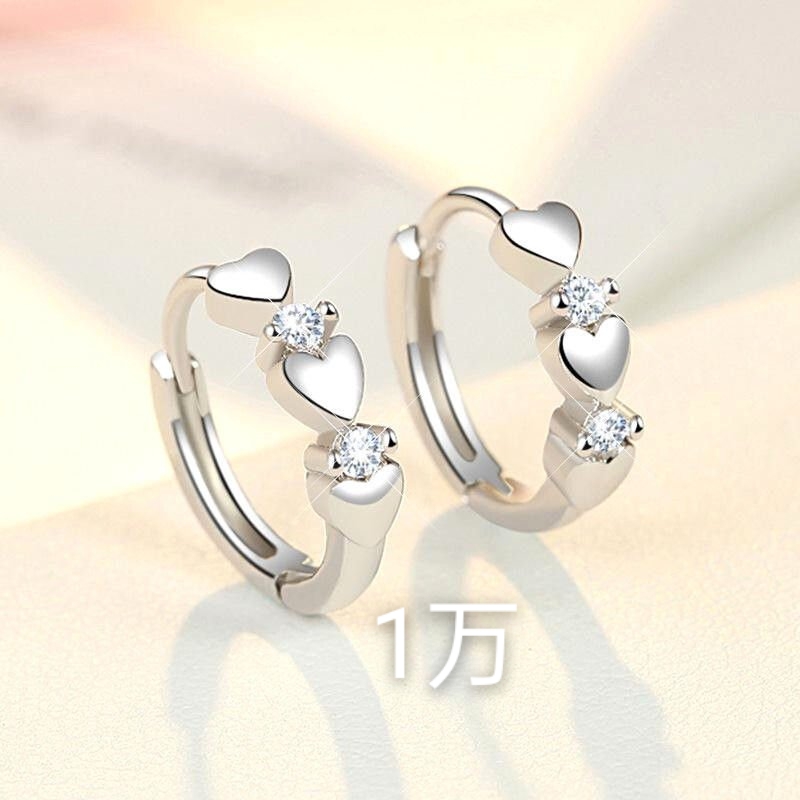 Heart-shaped earrings thumbnail