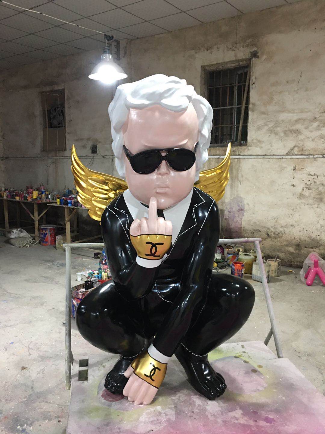 The height of the angel figure is 147*93*73, and the height of the base is 45*76*60.5 Specification image