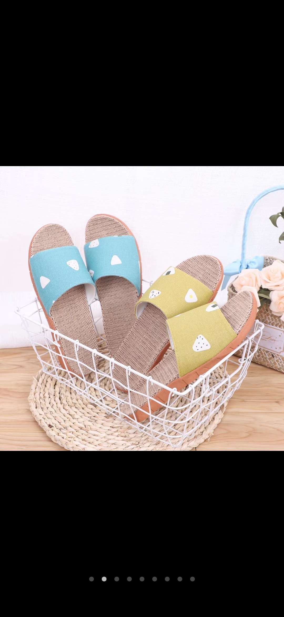 Flower-patterned linen slippers