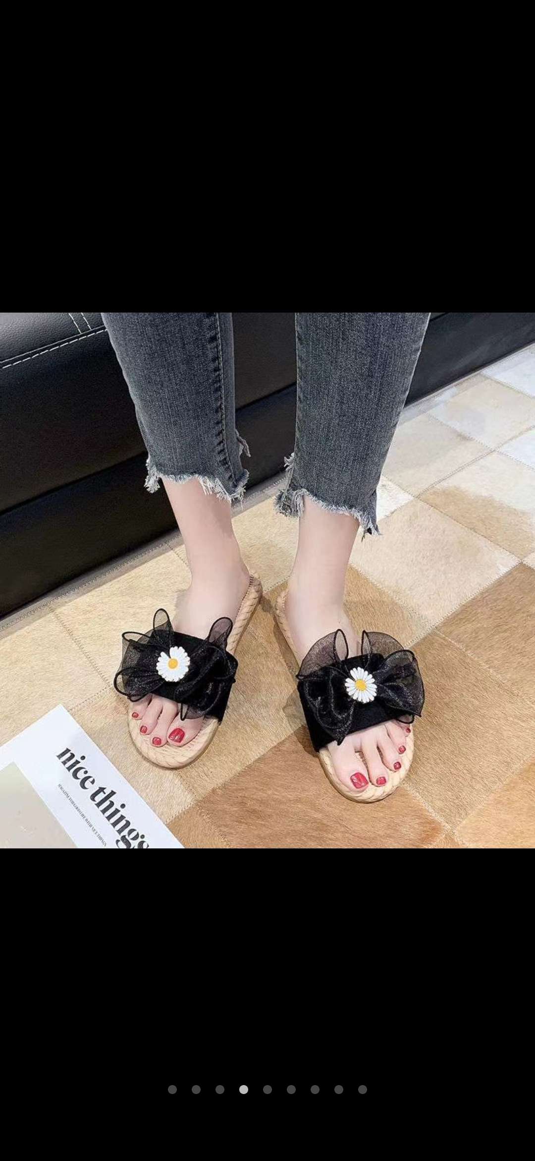 Small chrysanthemum linen slippers undefined