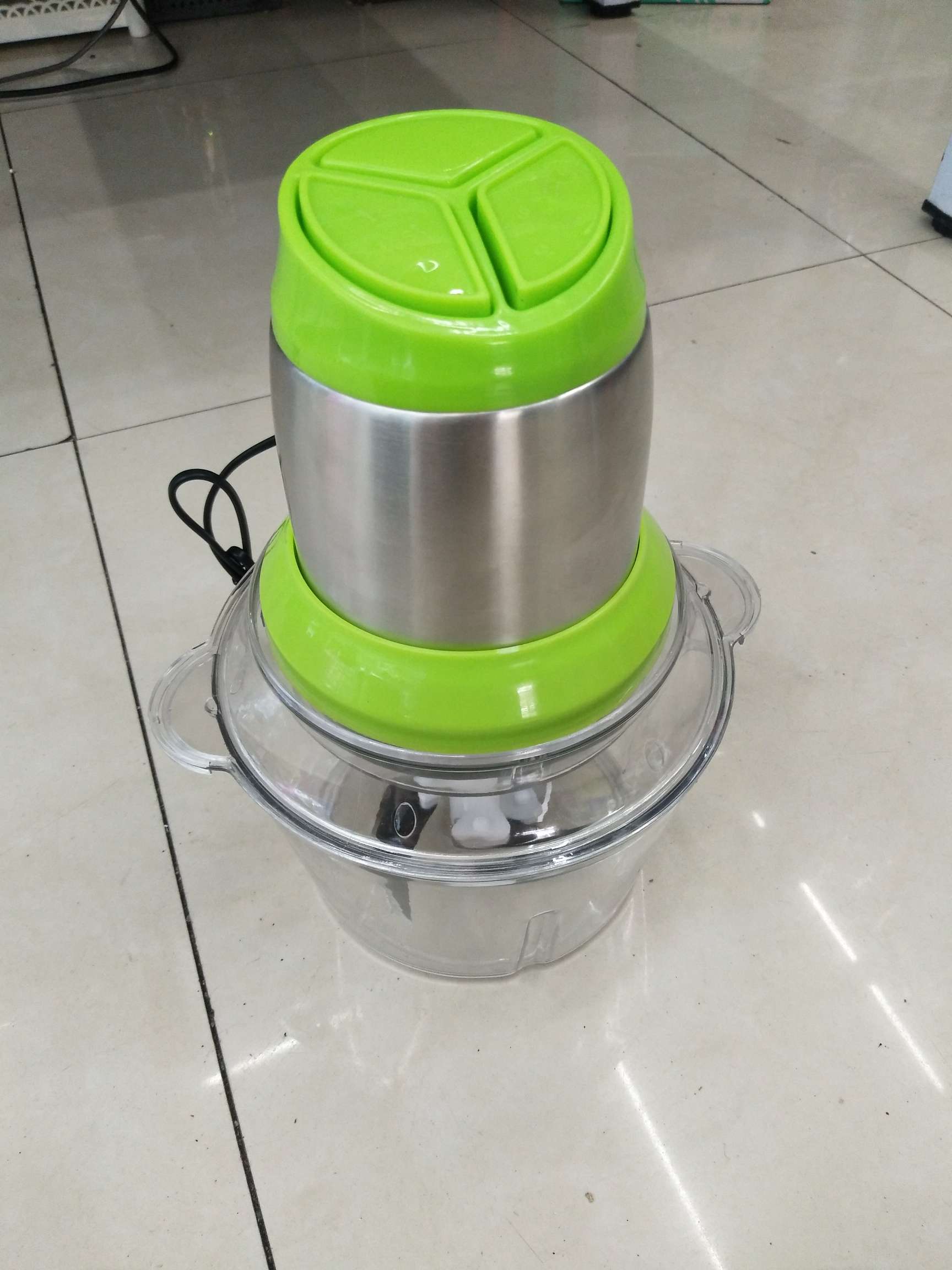 Electric meat mincer thumbnail