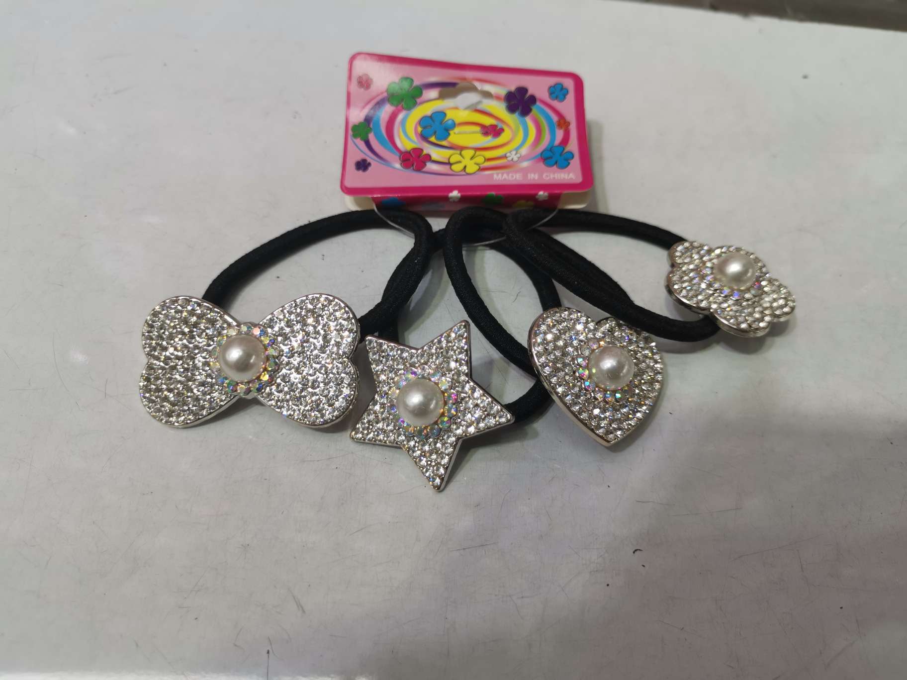 A round of AB+ Pearls (100 per pack)