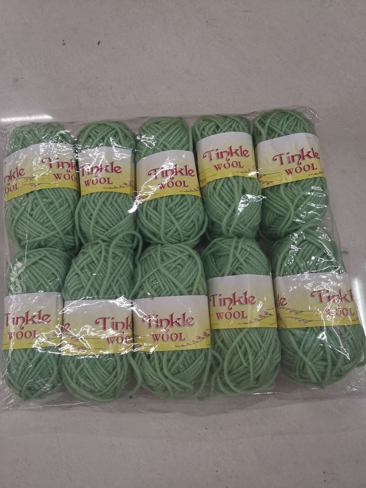Hot-selling polyester yarn for export, tufted yarn for babies, plush yarn for toys, hair yarn for dolls, diy handmade yarn