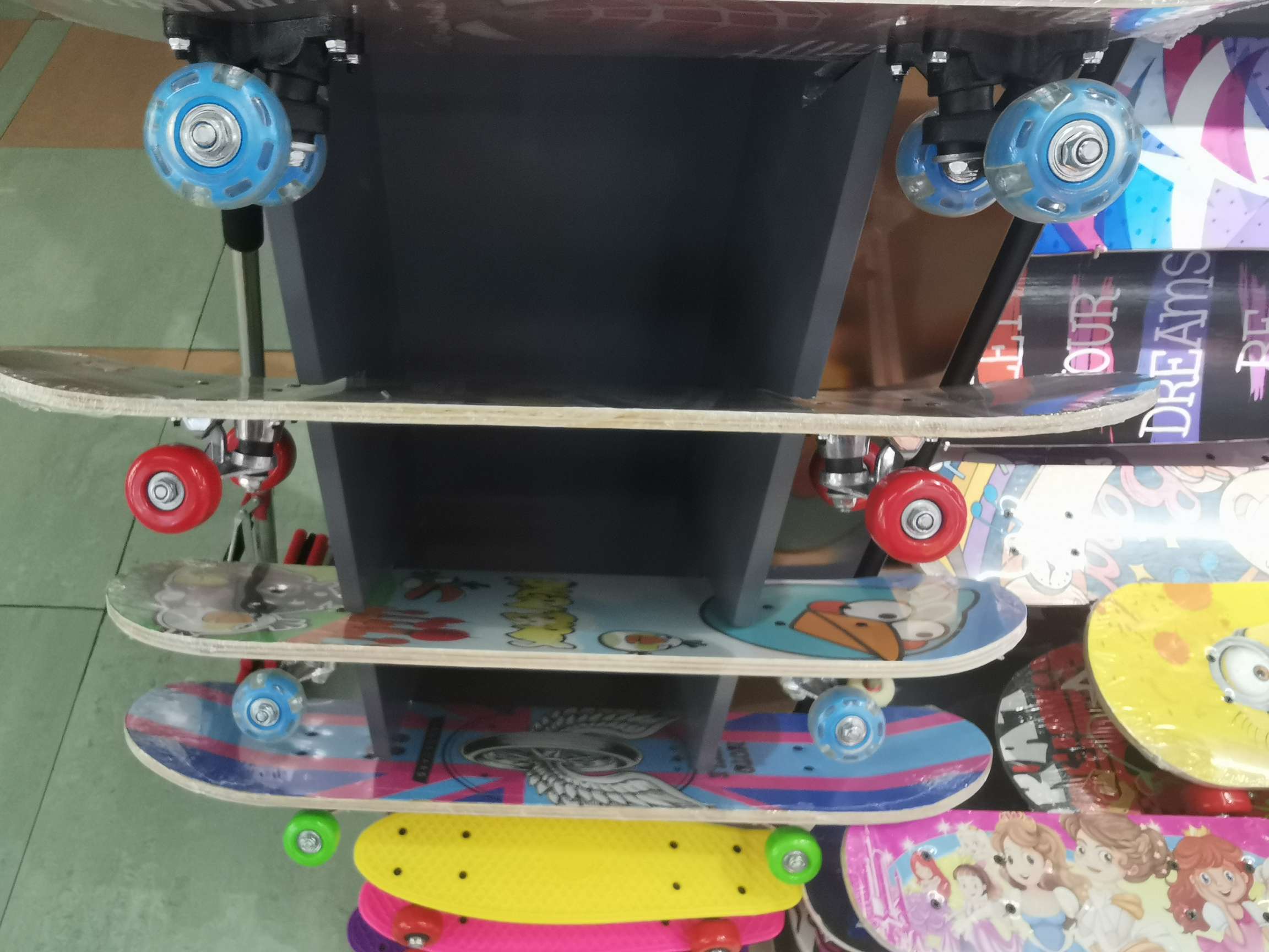 Skate con 24