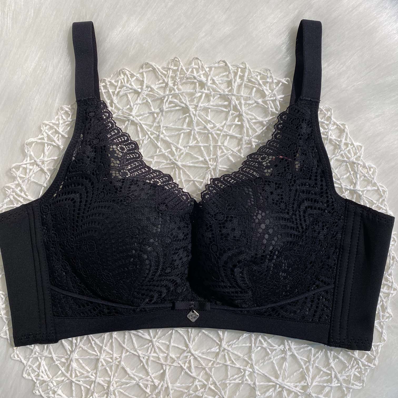 738#天然乳胶Q弹柔软四排四扣立体杯型上托
聚拢（10件起批）细节图