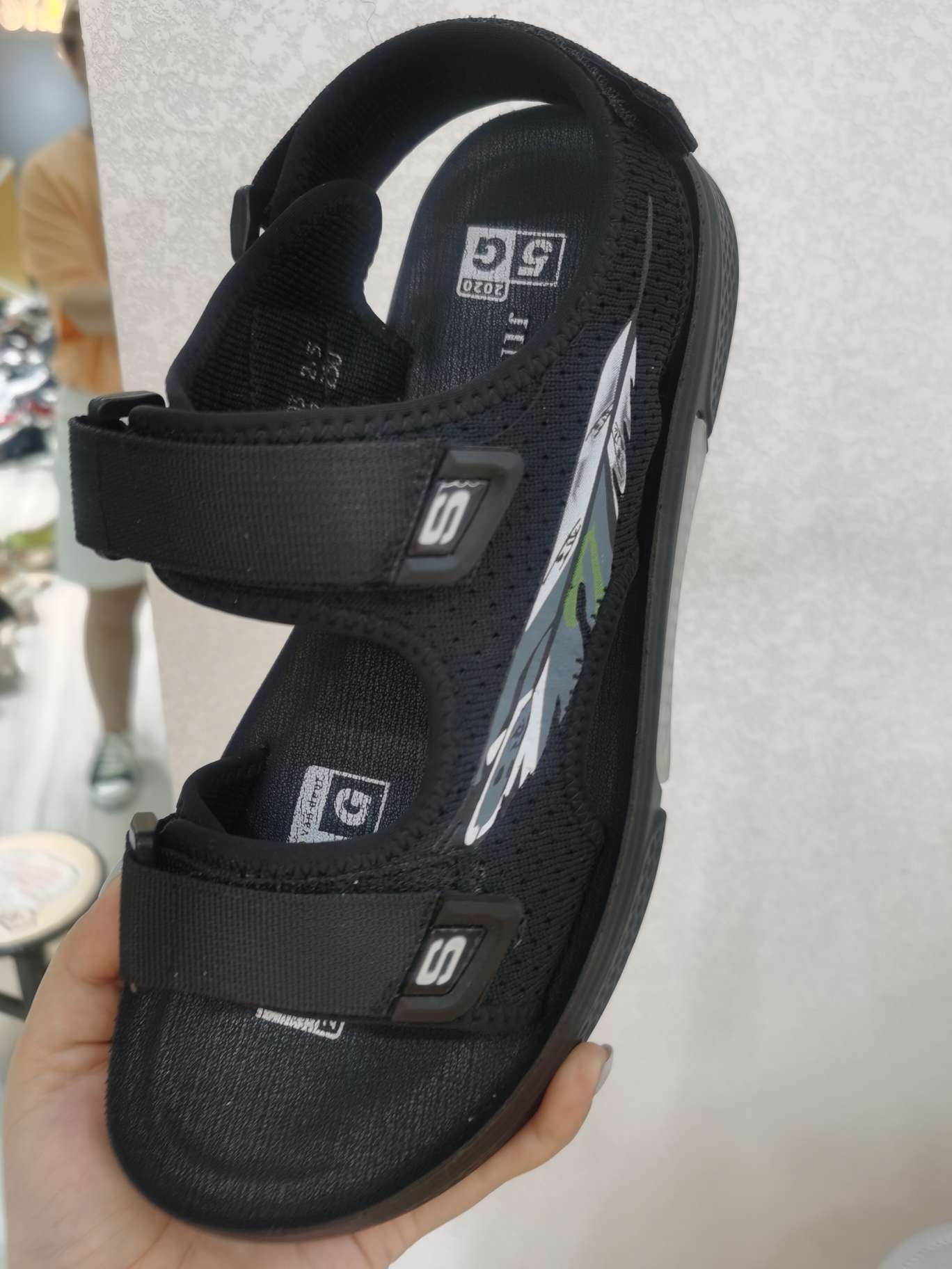 Wholesale 2022 Summer Men's Leather Casual Non-Slip Beach Shoes Men 2817 Beach Shoes Soft Sole Head Layer Cowhide Middle-Aged Slippers Specification drawing