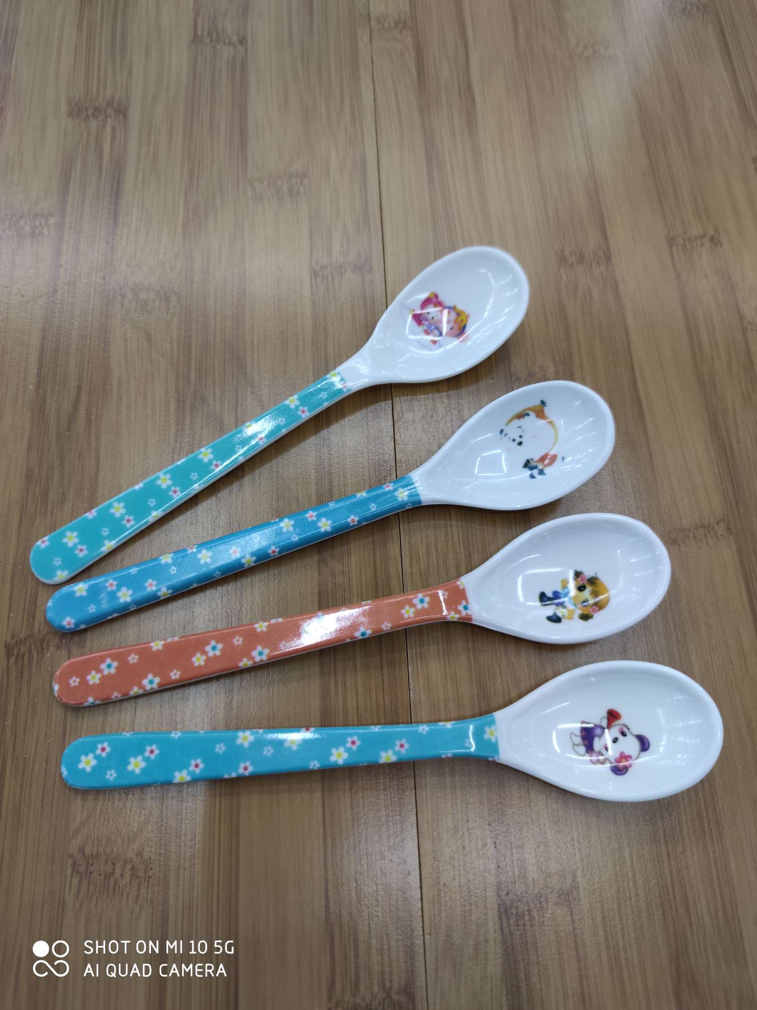 7004 children spoon thumbnail