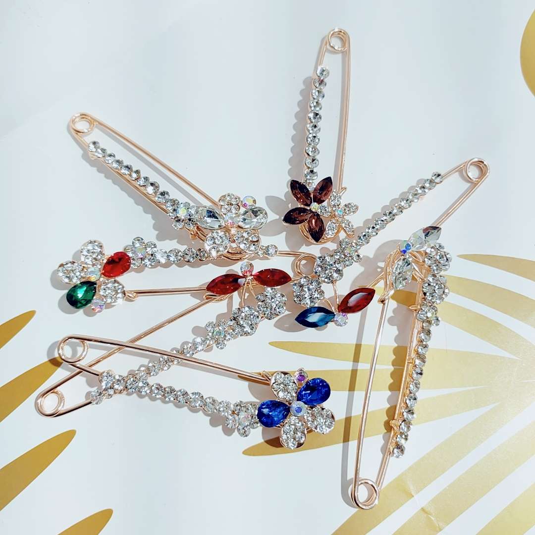Brooch, women's corsage accessory, crystal imitation coat pin, fashionable and versatile, Korean luxury and grandeur details Picture