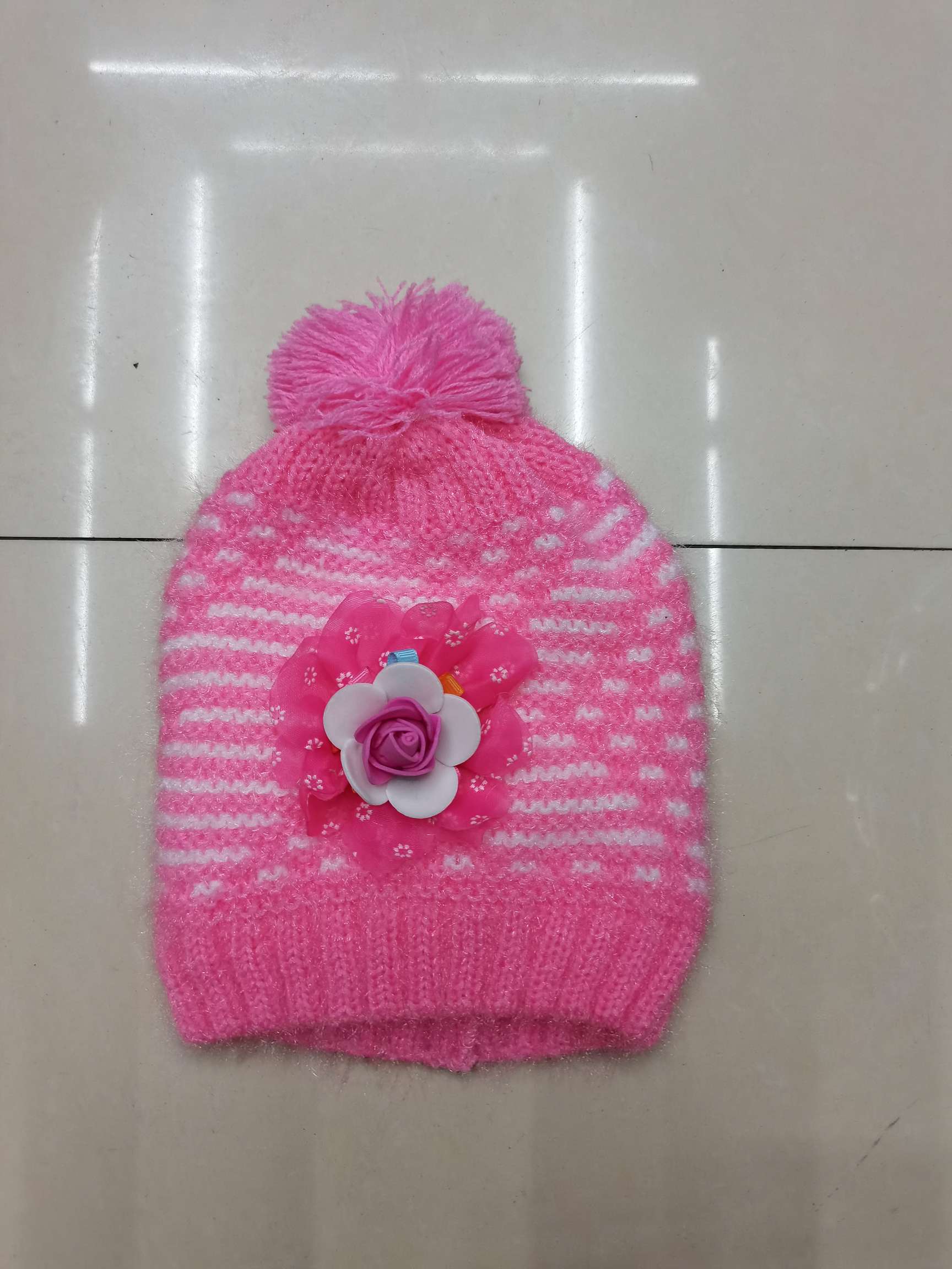 A flower baby hat thumbnail