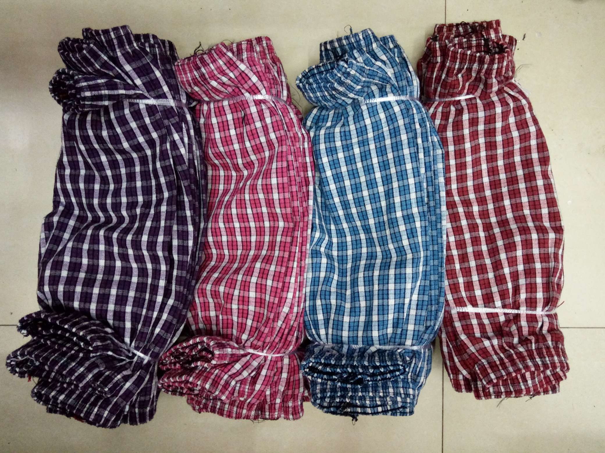 Cotton-Checked Four-Pin Sleeve