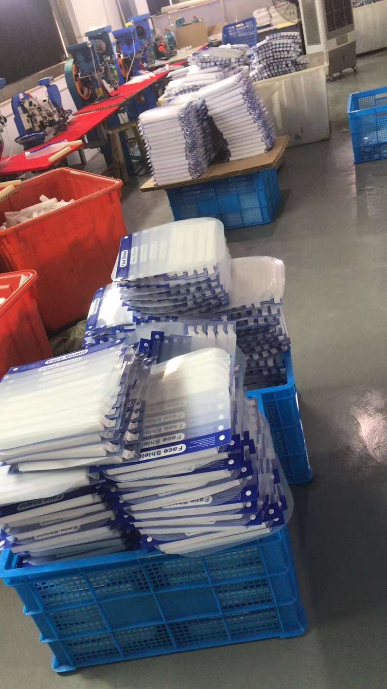蓝色成人款面罩产品图