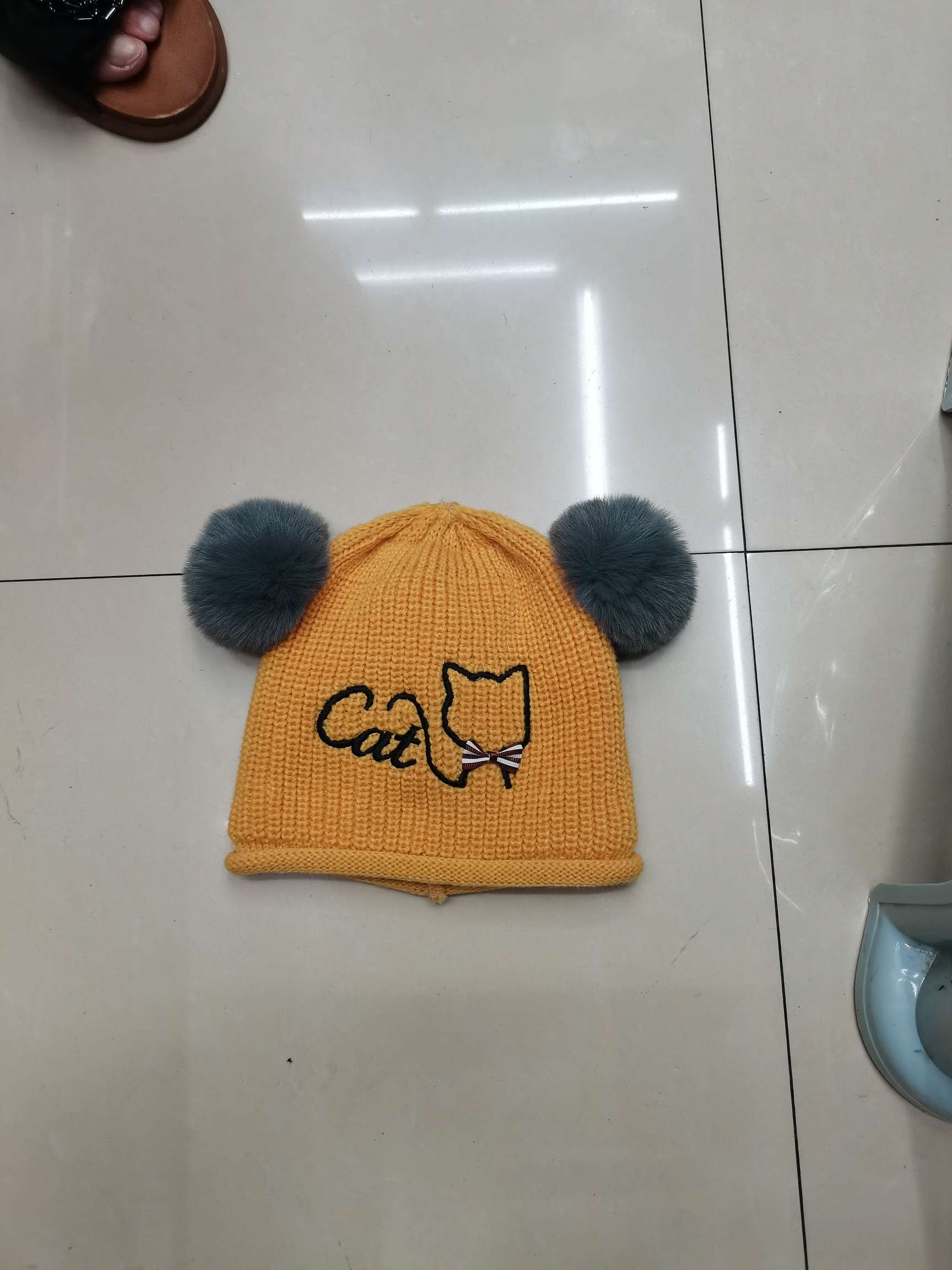 The cat baby hat thumbnail