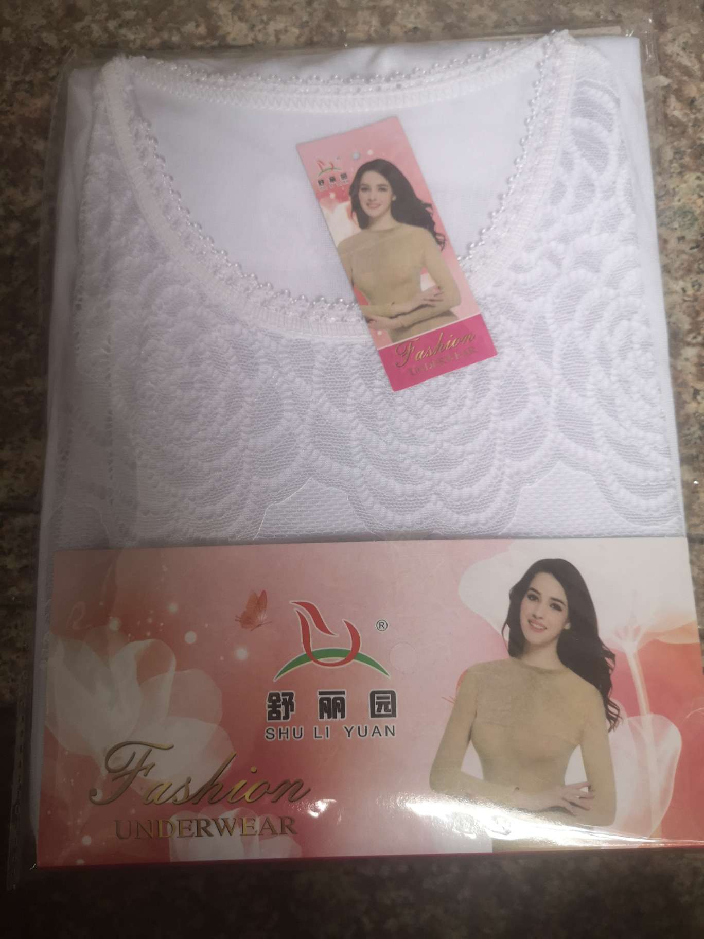 大玫瑰花花边长袖