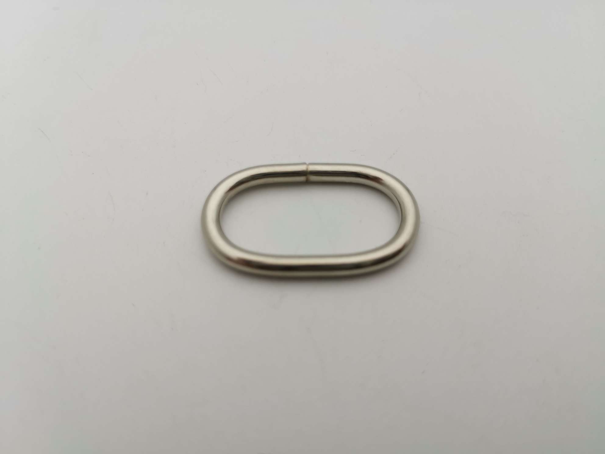 Case accessories 3.0 wire diameter 25.5*15 oval iron coil denier buckle 134