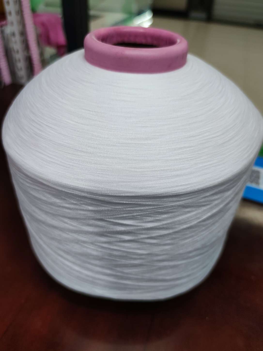 Direct sales from polypropylene manufacturer, high-elasticity gloves, polypropylene edge locking thread, polypropylene yarn, elastic silk white