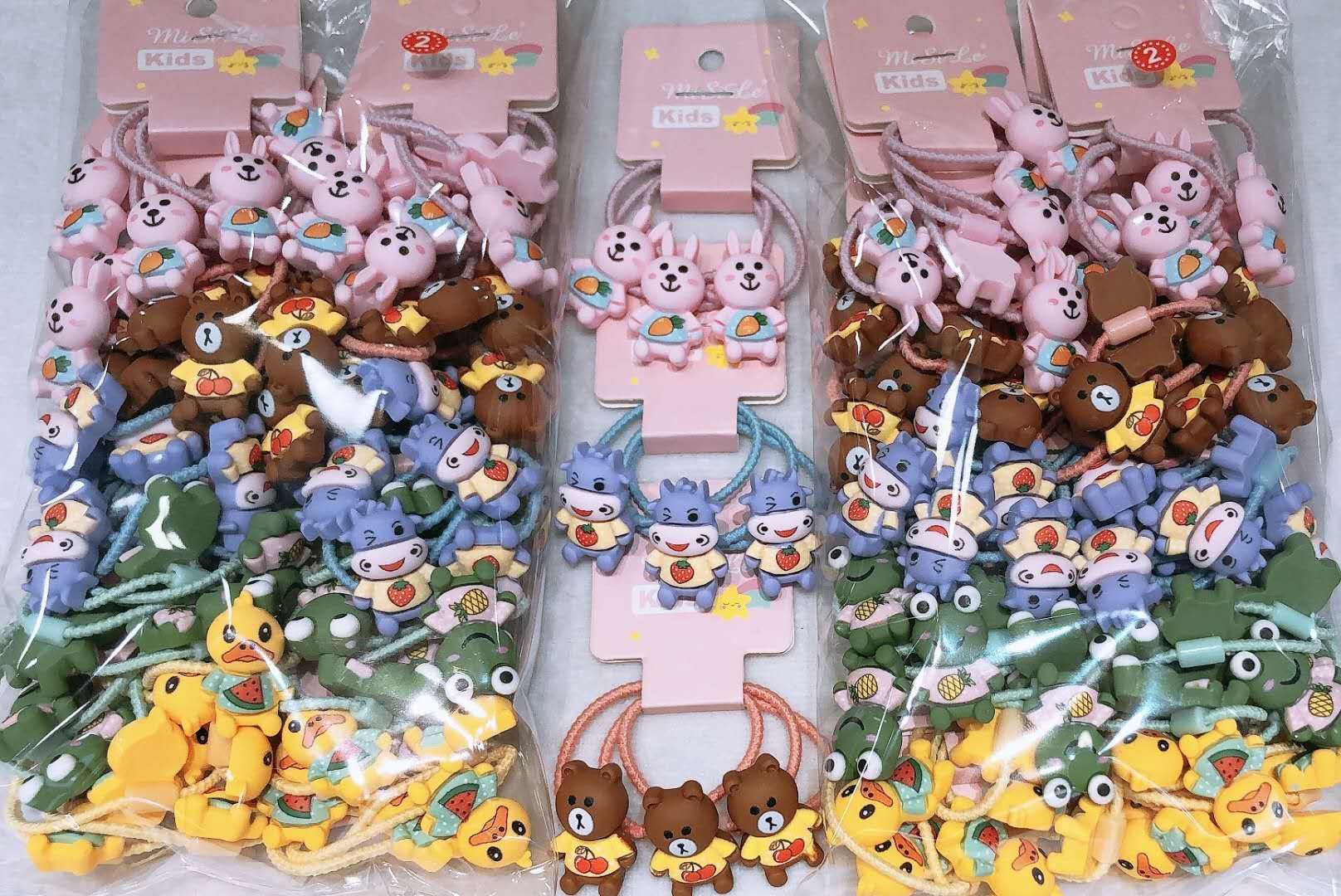 Order kakatone mixed animal band