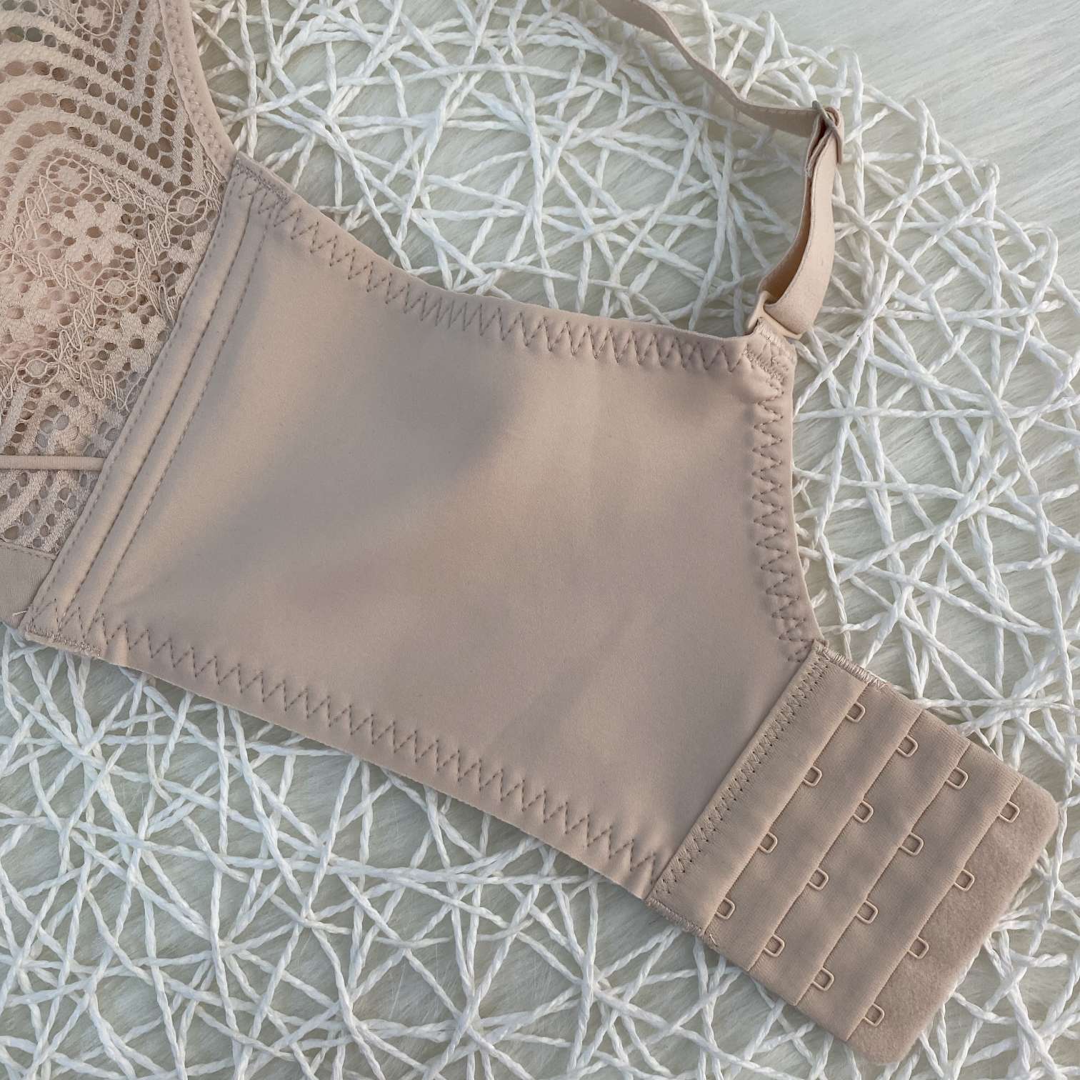 738#天然乳胶Q弹柔软四排四扣立体杯型上托
聚拢（10件起批）详情图6