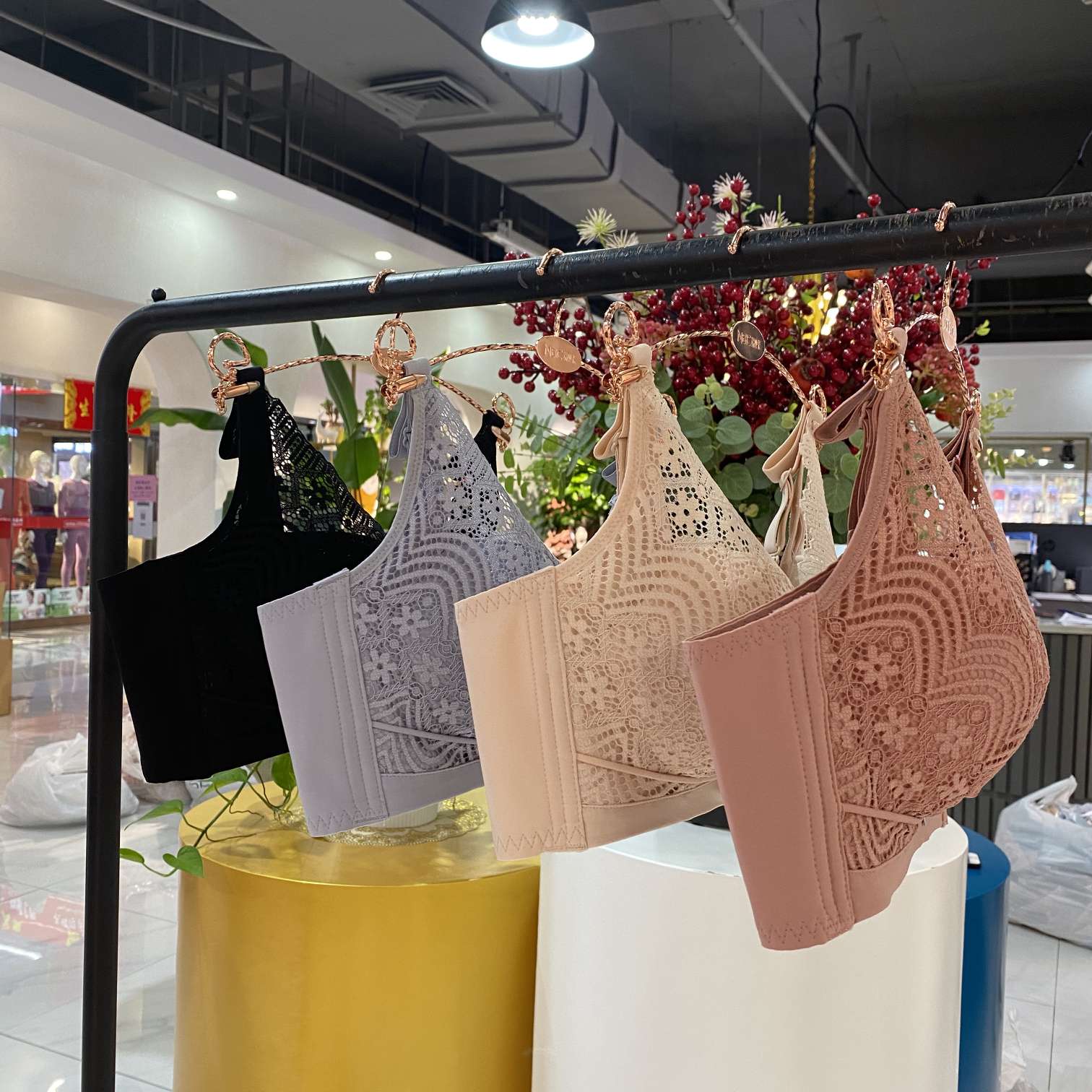 738#天然乳胶Q弹柔软四排四扣立体杯型上托
聚拢（10件起批）详情图7