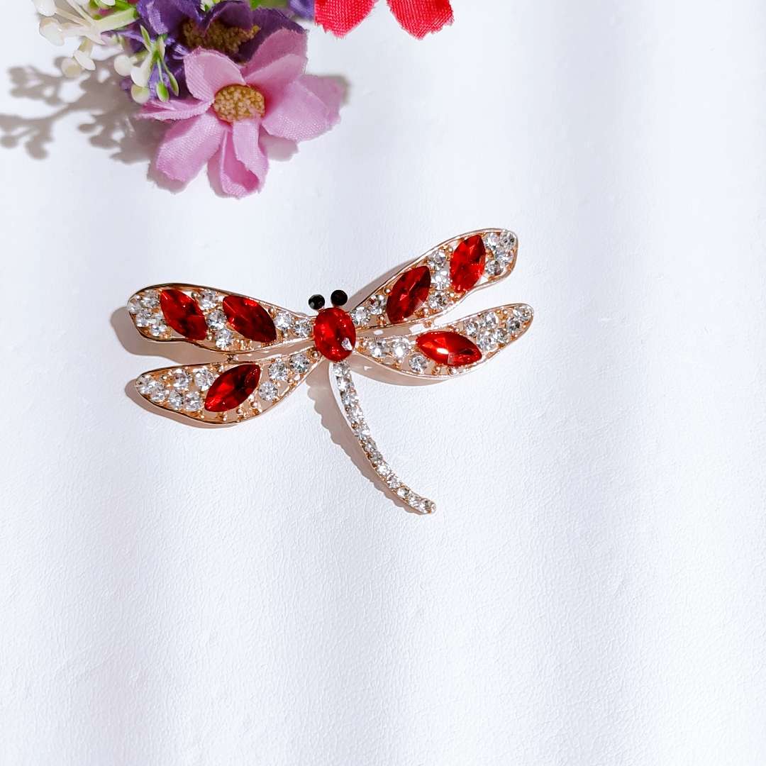 High-end Korean version diamond-encrusted glass cartoon ins fruit cute brooch Sunflower brooch anti-glare clothing accessories Item Picture