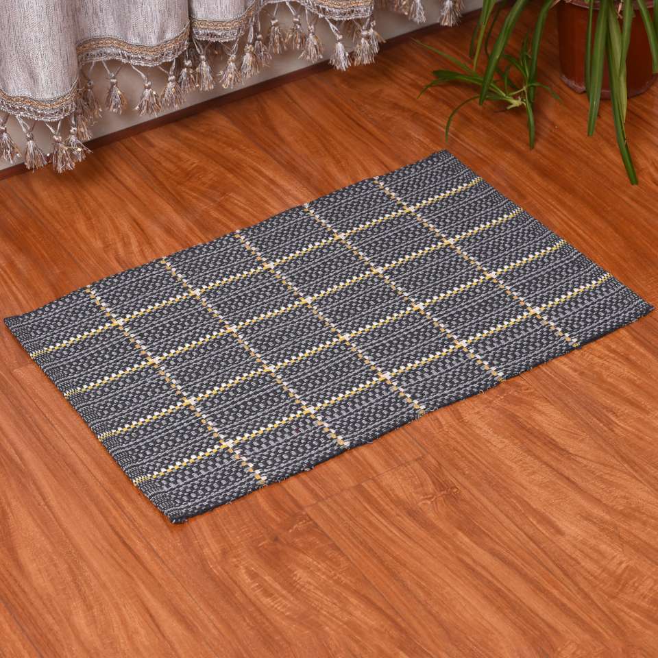 Cross-border special supply thread cotton mat braided carpet cotton and linen braided tassel printed mat Bohemian style printed mat kitchen mat living room mat bedside mat thickened non-slip fringed cotton thread braided mat black and white grid thumbnail