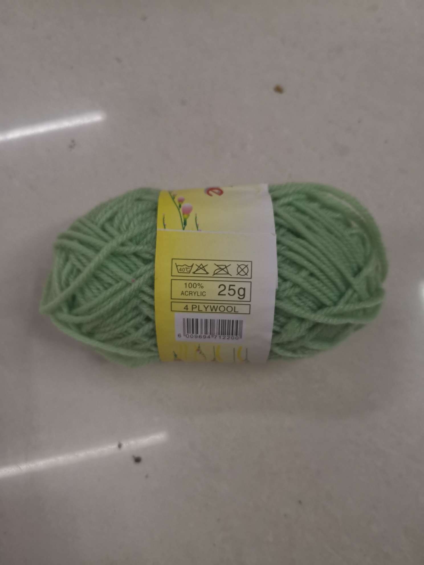 Hot-selling polyester yarn for export, tufted yarn for babies, plush yarn for toys, hair yarn for dolls, diy handmade yarn Specification image