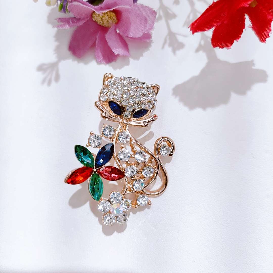 High-end Korean version diamond-encrusted glass cartoon ins fruit cute brooch Sunflower brooch anti-glare clothing accessories undefined