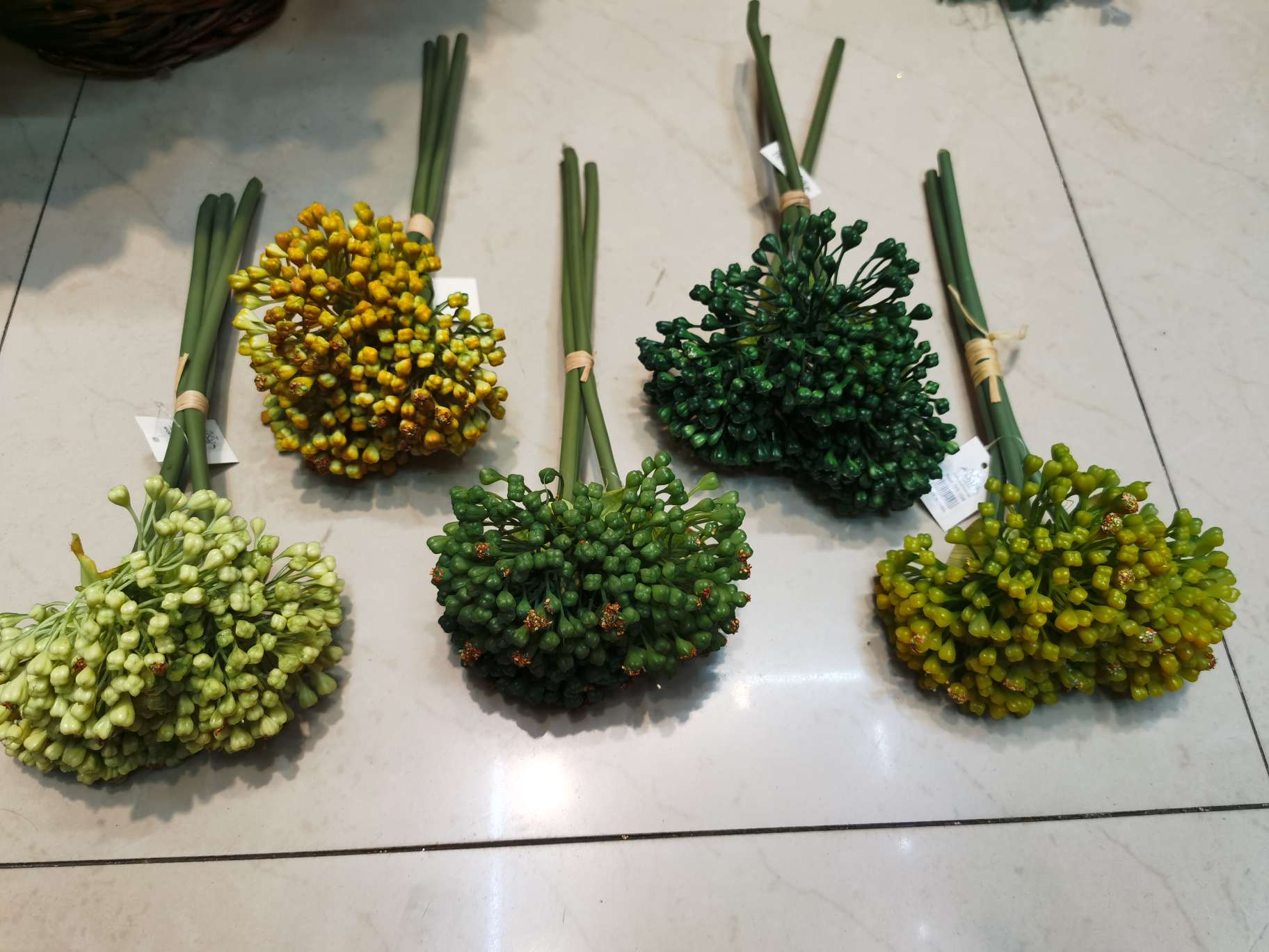 Three branches and one bundle of fruit thumbnail