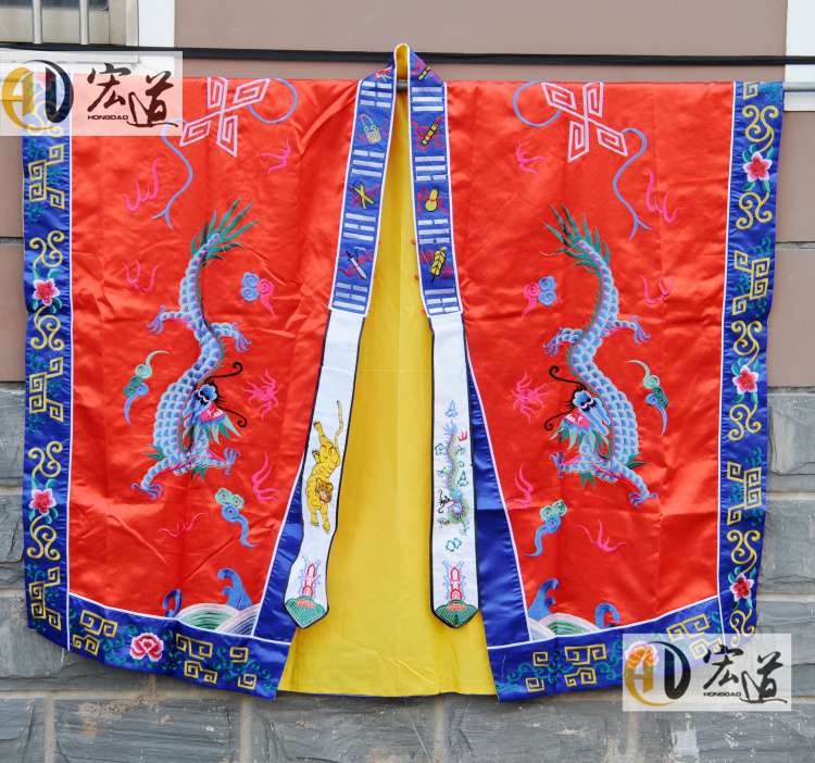 双龙高工衣白底实物图