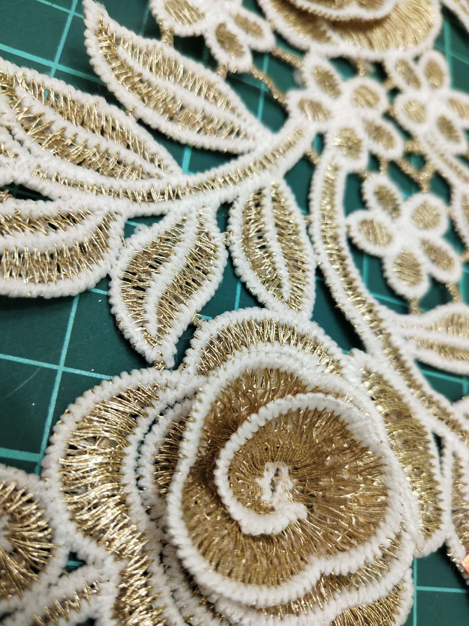 DIY water-soluble lace platinum matching clothing accessories Specification image