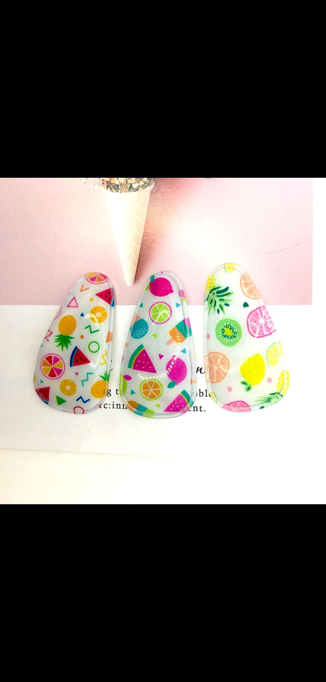 Sweet PVC BB clips from Japan and South Korea, children's and students' hair clips, printed double clips, fringe clips, non-damaging fruit hair clips Application Scenario