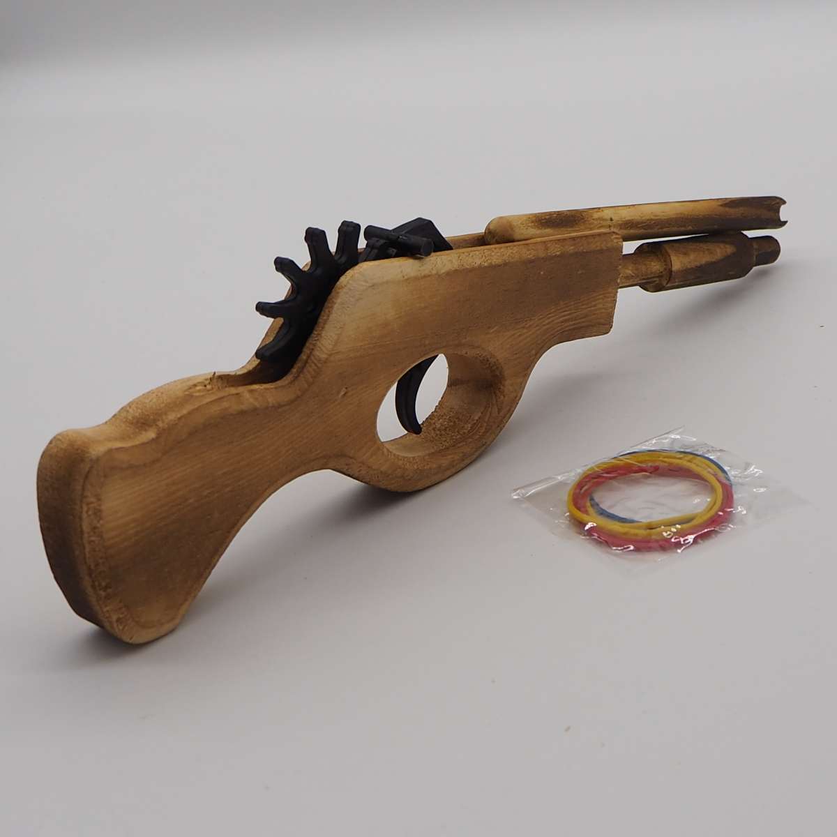 Factory direct sales of long double-tube wooden guns, wooden toy guns, children's toy guns, and travel craft toys Application Scenario