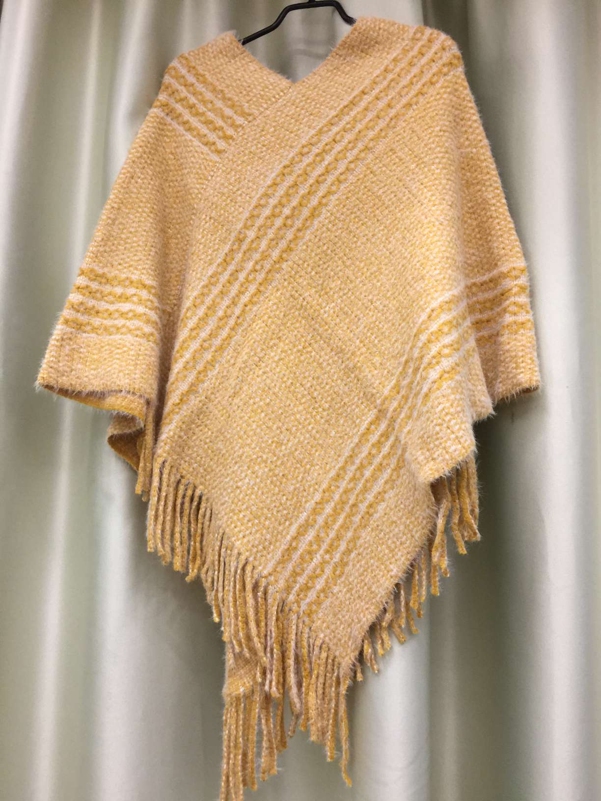 Feather chiffon cape shawl coat women's knitted sweater 2020 Autumn new style Korean style tassel ball shawl with wool on top Application Scenario