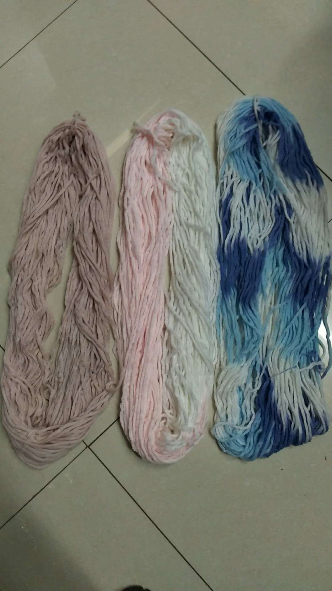 Multi-strand yarn