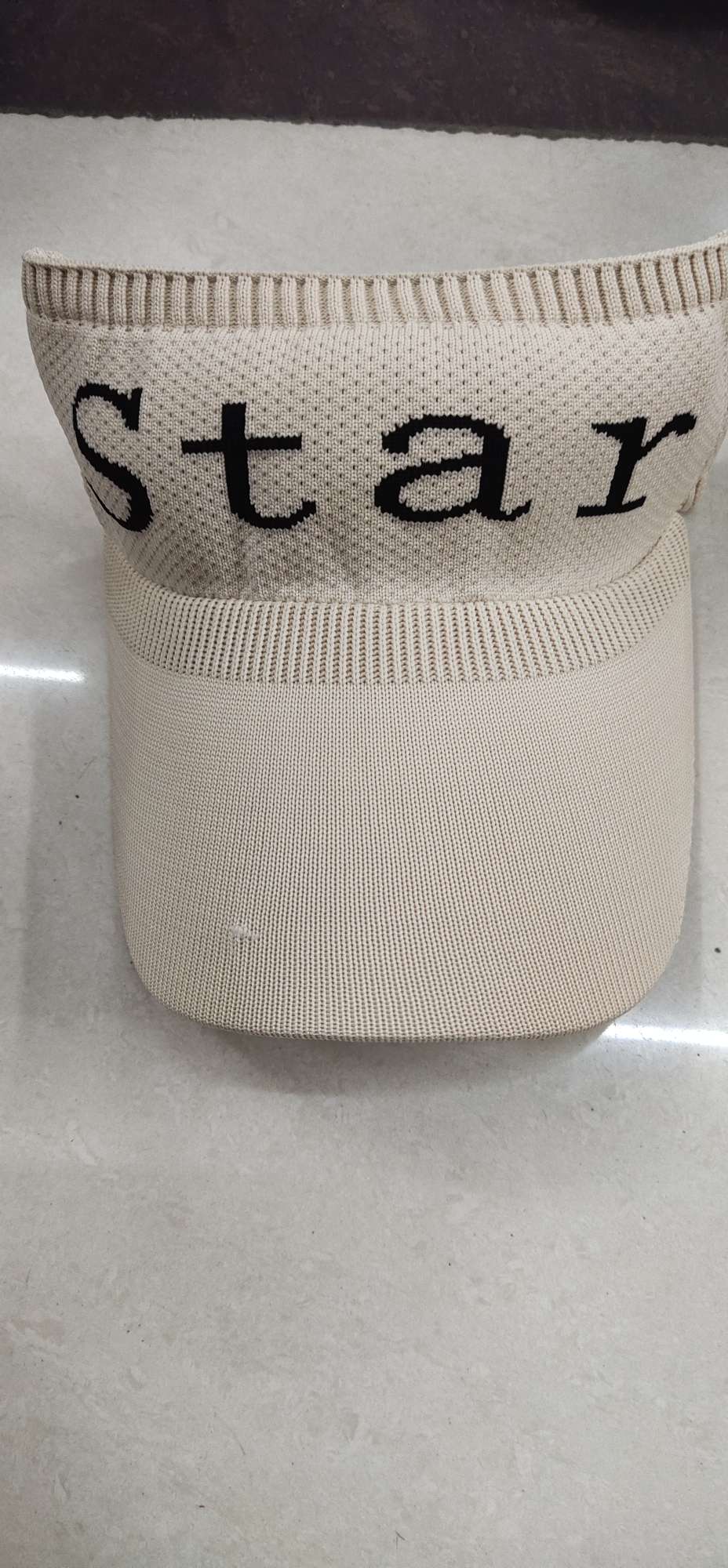 Empty Hat 11