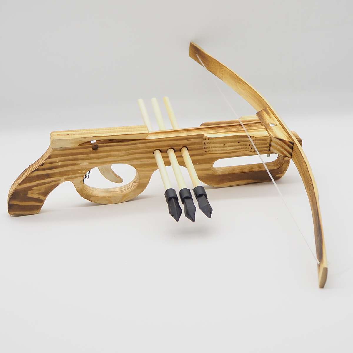 Factory direct sales of children's hand wooden guns, crossbows, pine wood crossbows, crossbows, crossbows, crossbow models, non-destructive