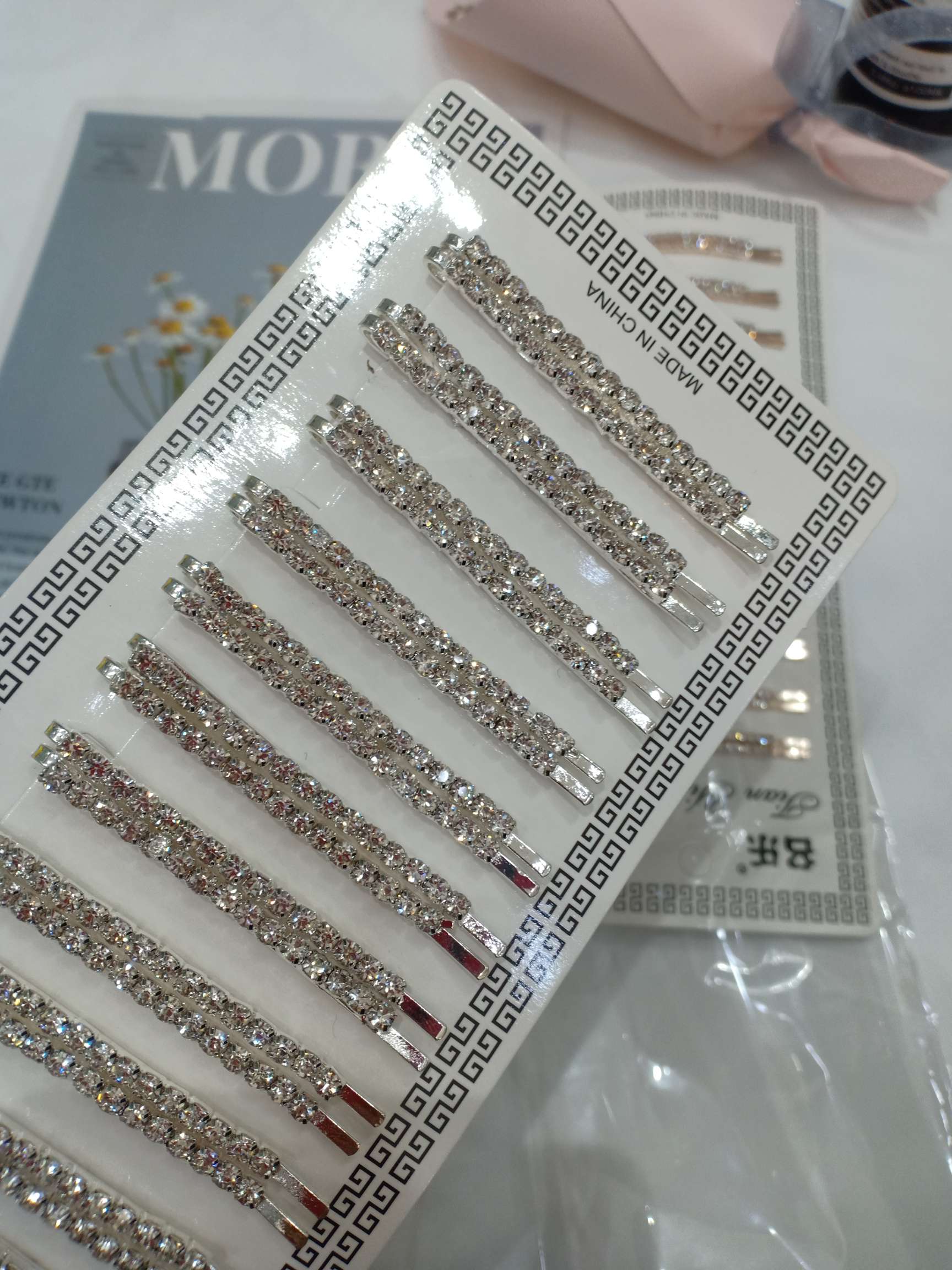 The Same Style Hair Clips, Straight Clips, Bangs Clips, Side Clips And Hair Accessories As Those Worn By Dilraba And Jennie Kim Item Picture