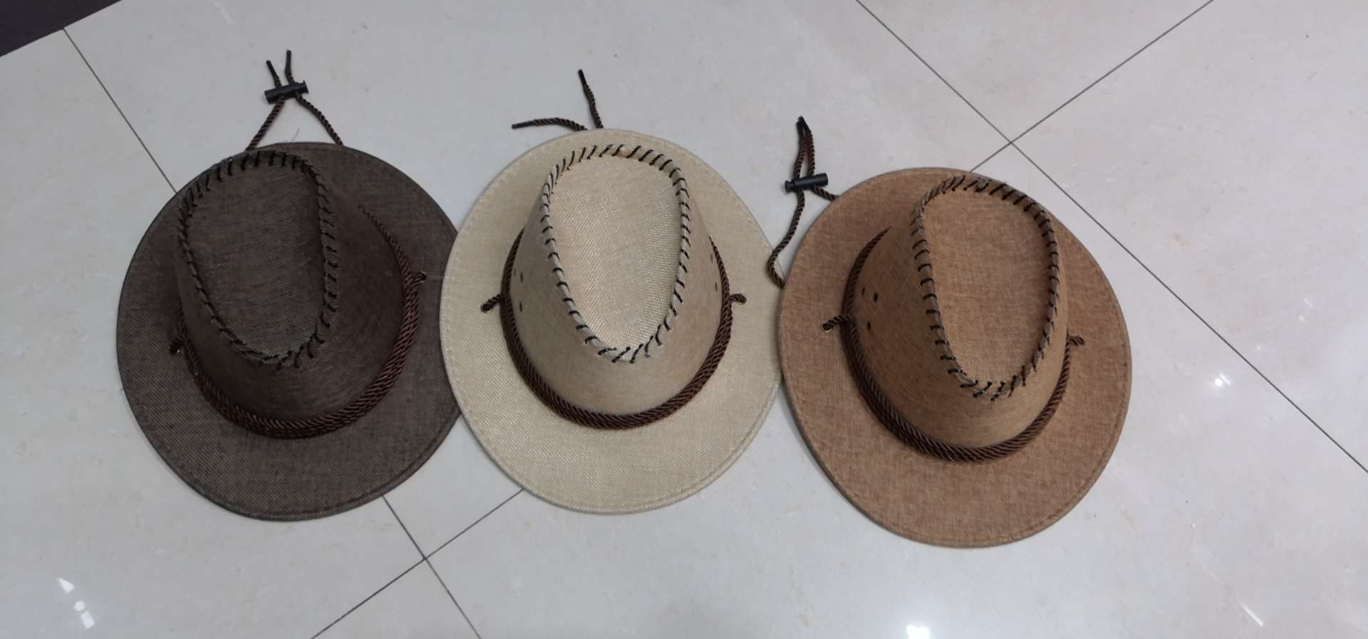 Specializing in the production of various western cowboy hats and top hats, we accept domestic and foreign trade orders. Welcome to purchase details Picture