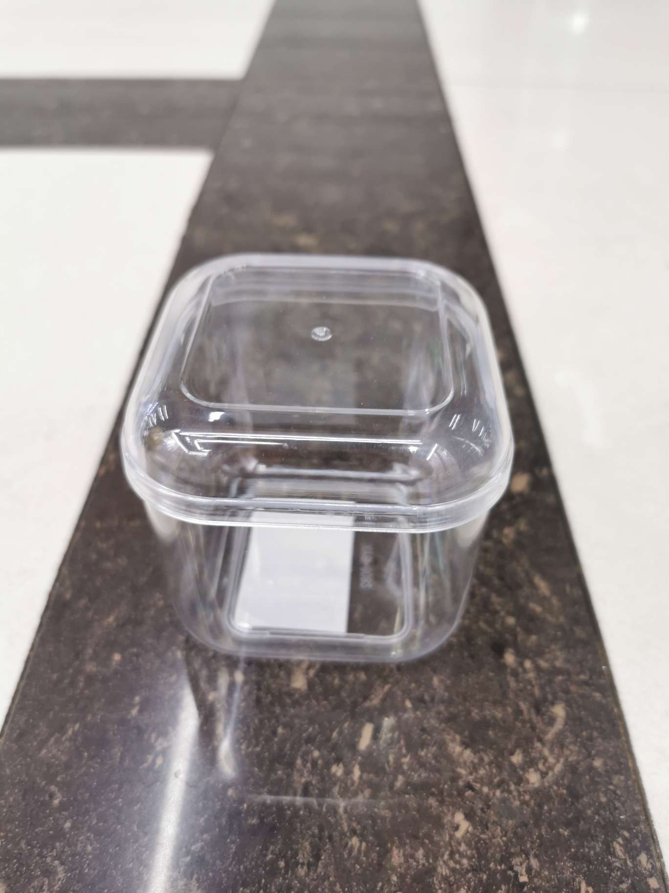 The cup, thumbnail