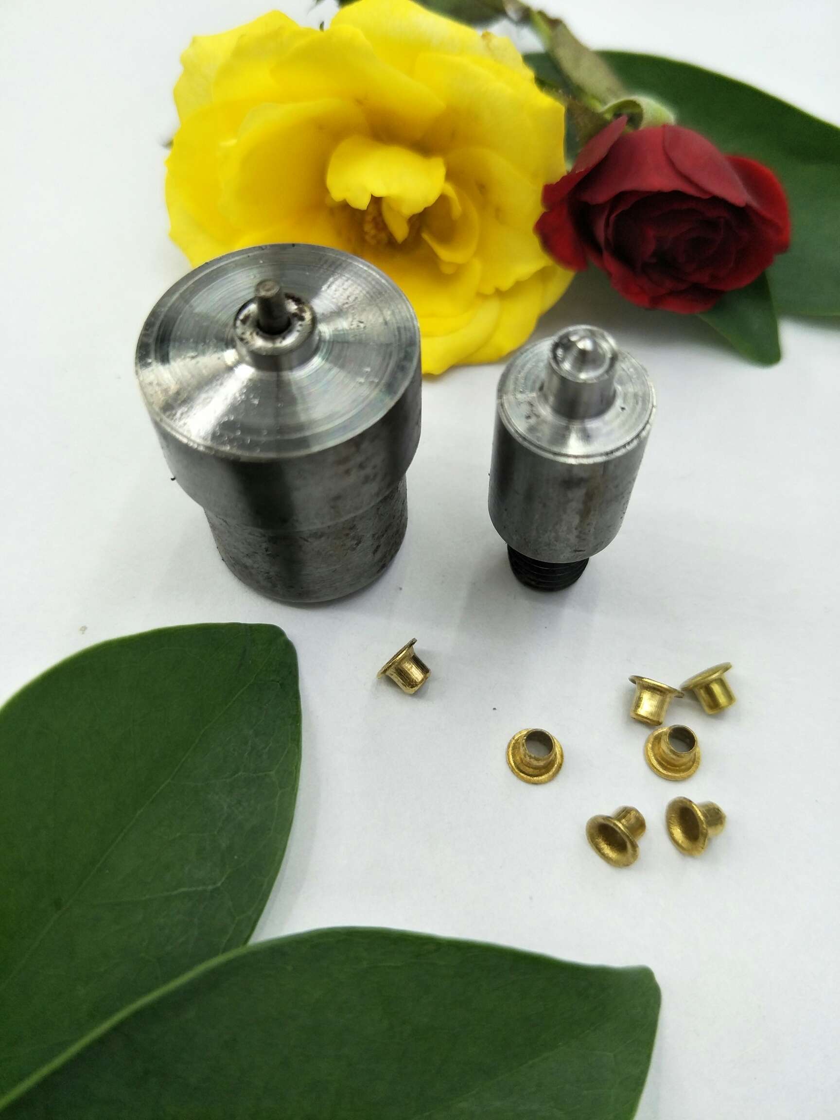 Hand press die air - eye die thumbnail