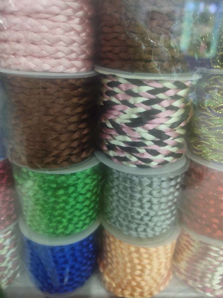 Three-Strand Braid details Picture