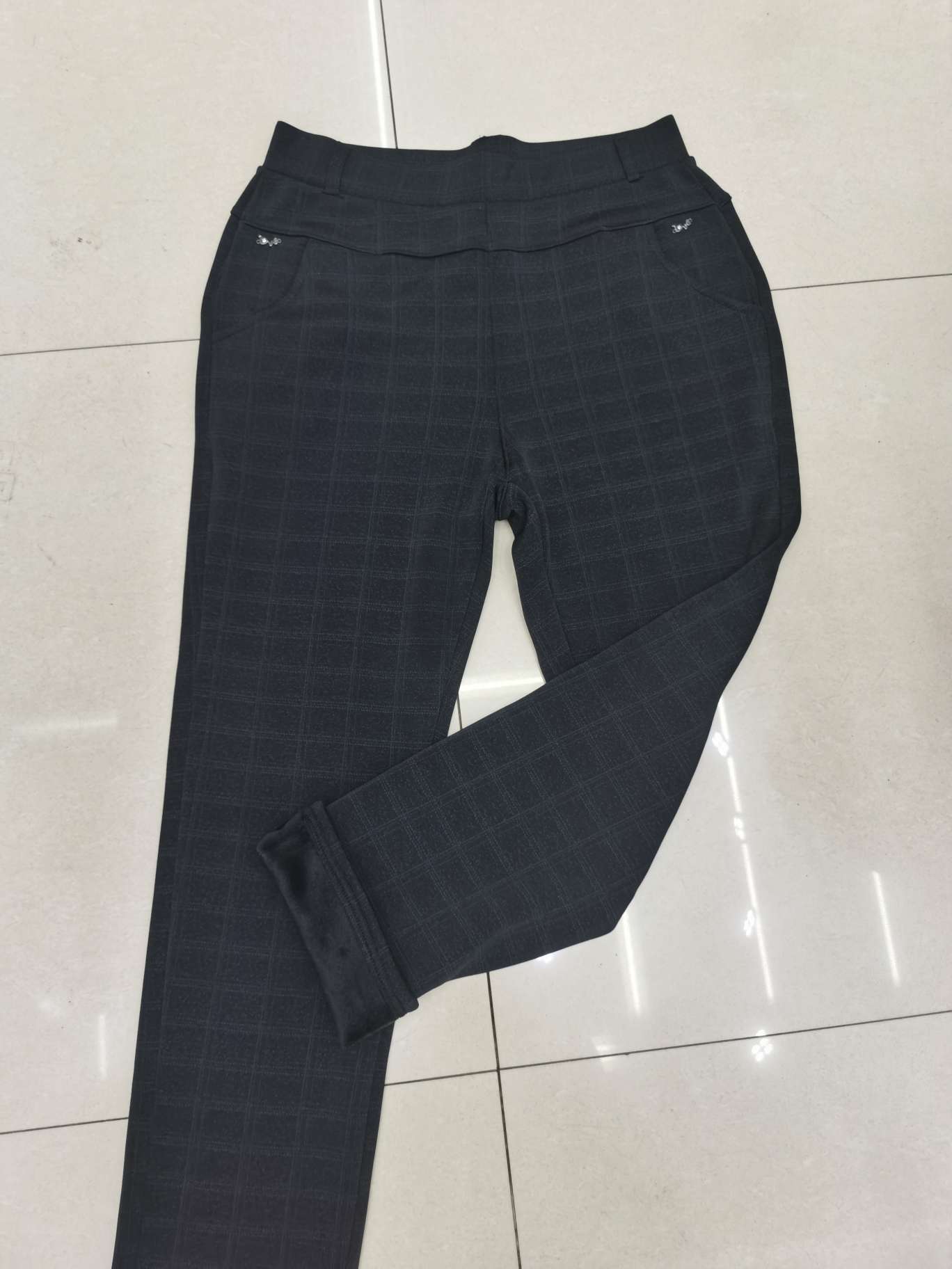 Print And Fleece Lady Application Scenario