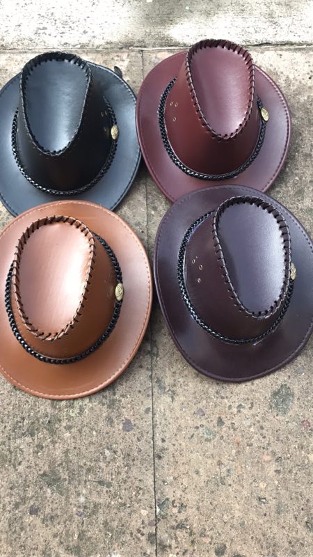 Specializing in the production of western cowboy hats and top hats. Welcome to purchase details Picture