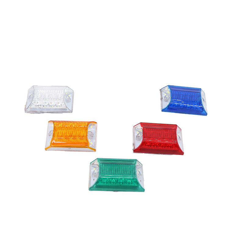 Factory direct sales of bus turn signals, waterproof ground lights, car LED headlights, and truck tire side lights