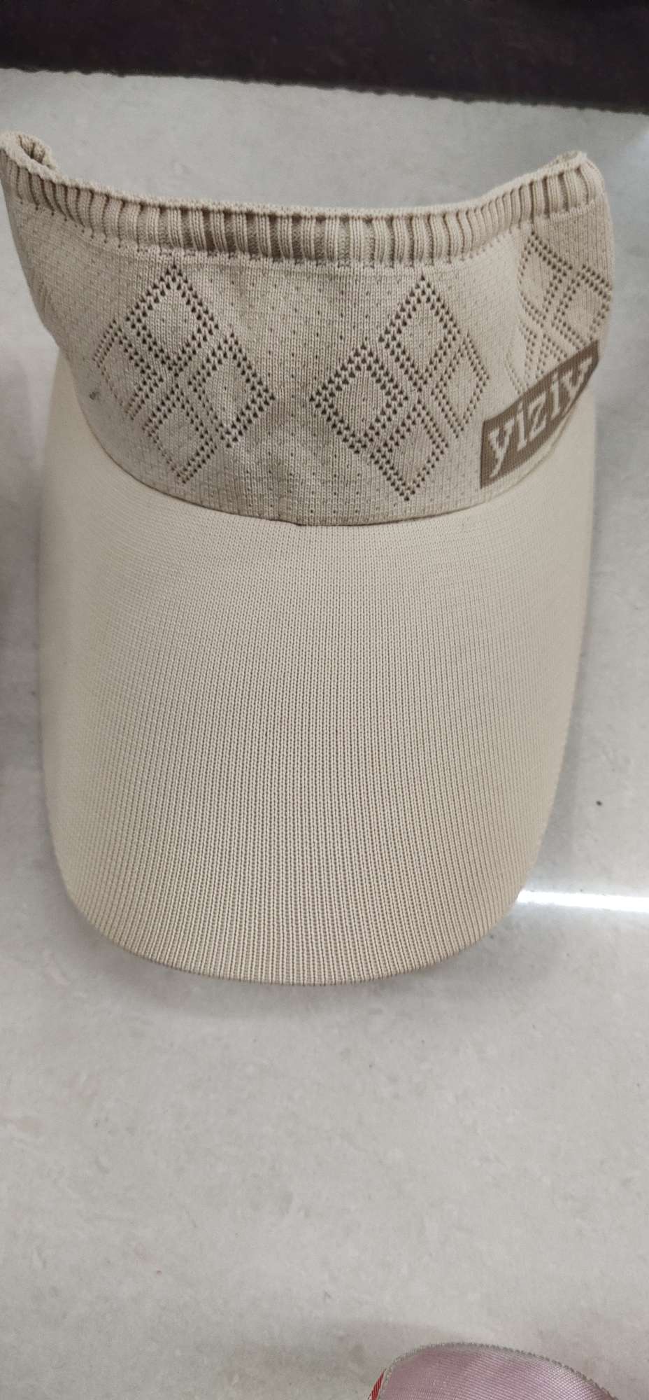 Empty Hat 17