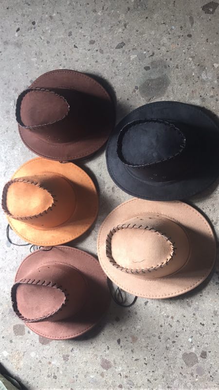 Specializing in the production of Western cowboy hats, we accept all kinds of domestic and foreign trade orders. Welcome to purchase details Picture