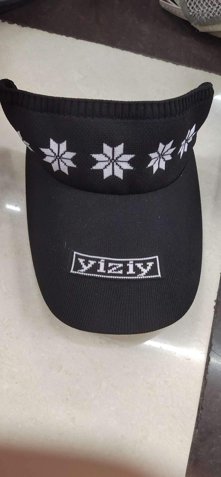 Empty Hat 14