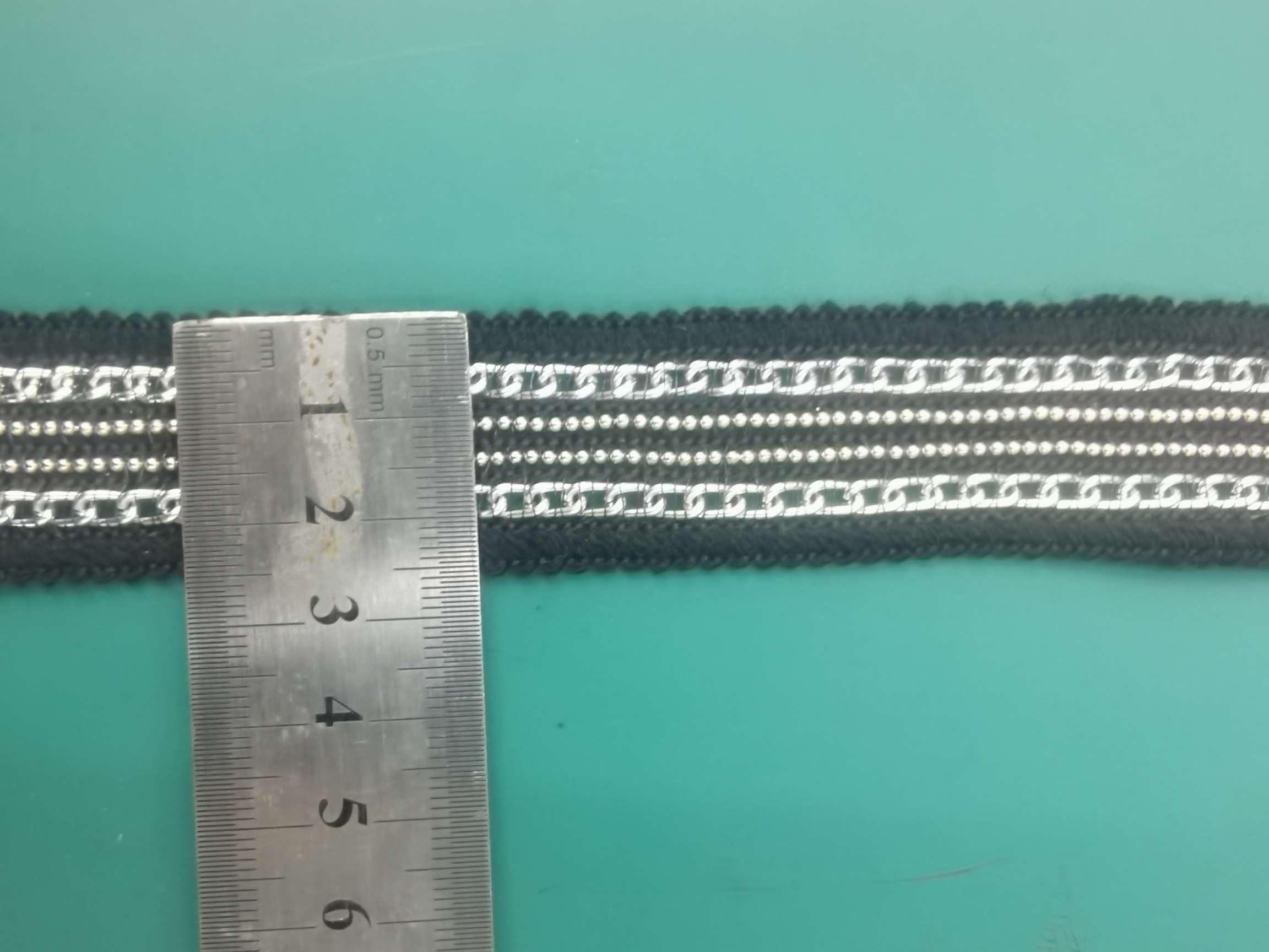 2024 Factory Direct Sales New Market Chain Lace \ details Picture