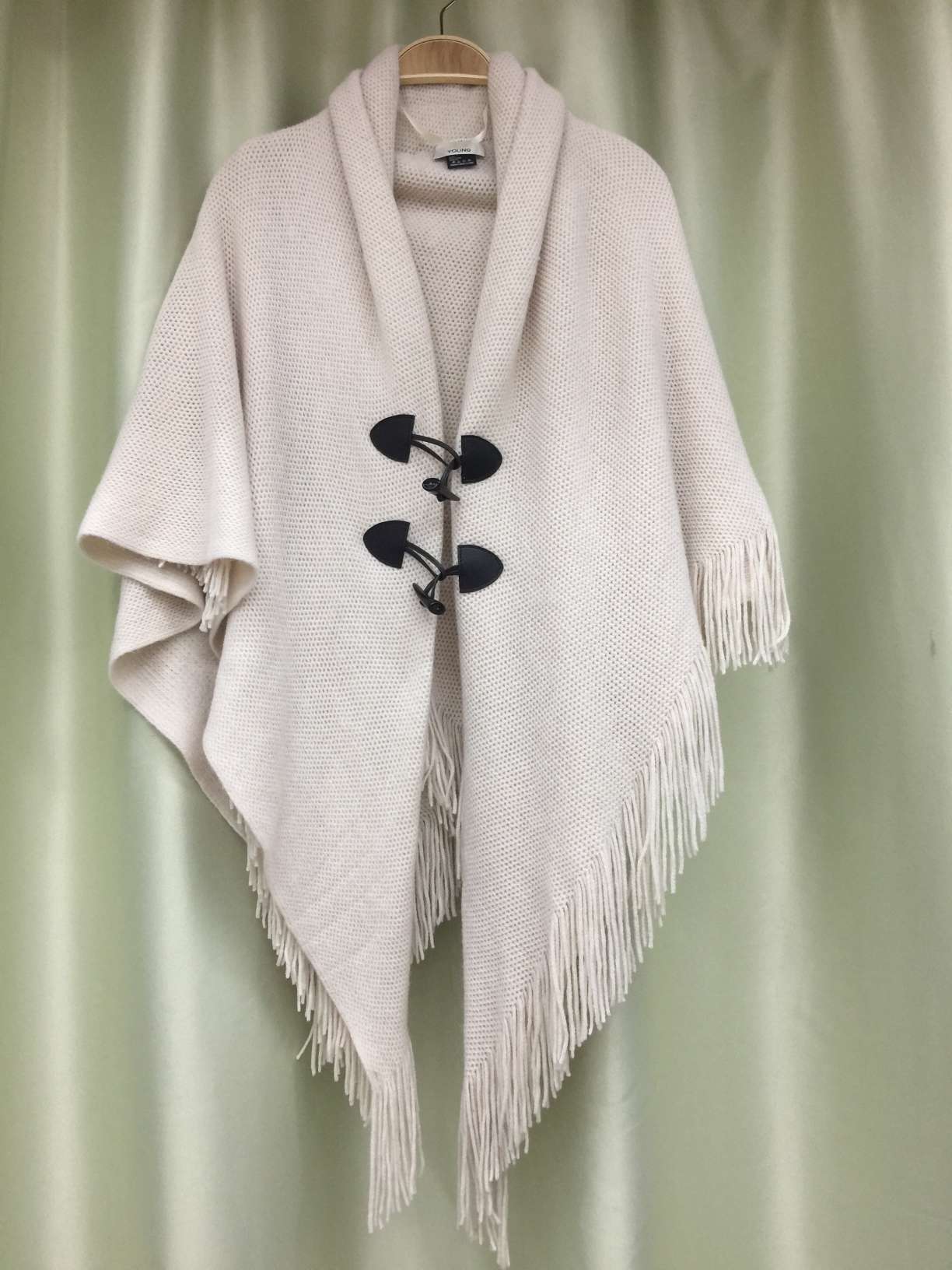 Large-sized buttoned bat sleeve knitted cardigan, women's shawl coat, women's fringed irregular mid-length sweater undefined